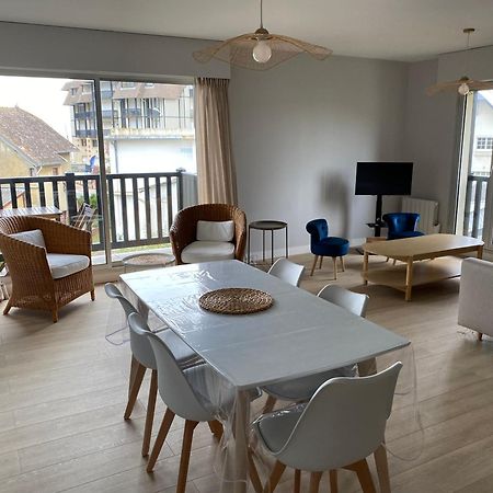Appartement 65M2 Avec Balcon Vues Partielles Mer A 150M De La Plage Et Centre, Wifi Et Parking Prive بلونفيل سور مير المظهر الخارجي الصورة