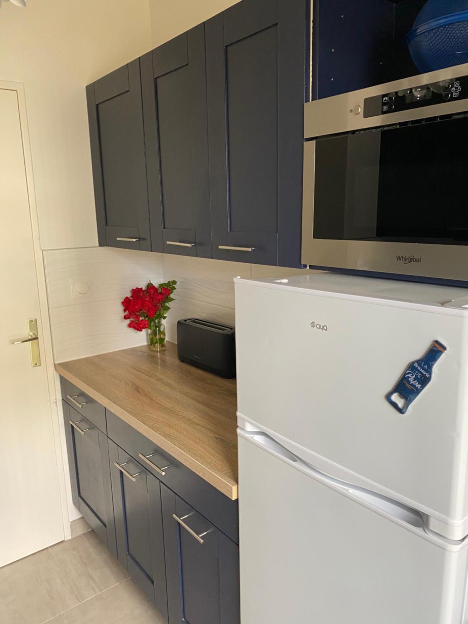 Appartement 65M2 Avec Balcon Vues Partielles Mer A 150M De La Plage Et Centre, Wifi Et Parking Prive بلونفيل سور مير المظهر الخارجي الصورة